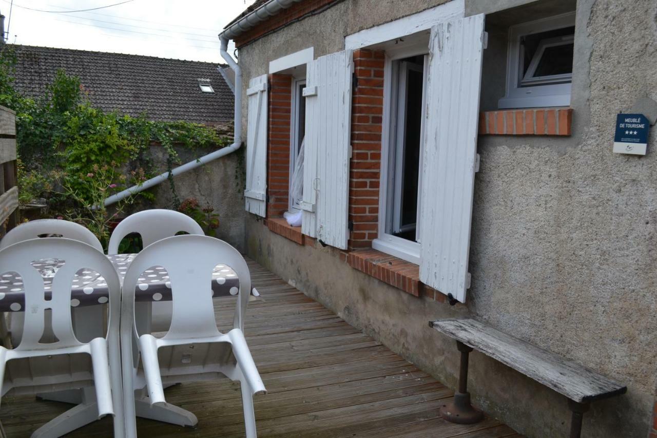 Gite Du Port Chateauneuf-sur-Loire Bagian luar foto